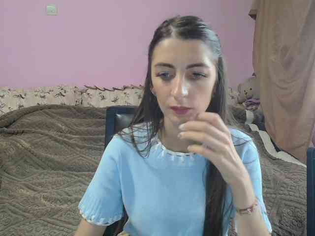 ella-myst webcam