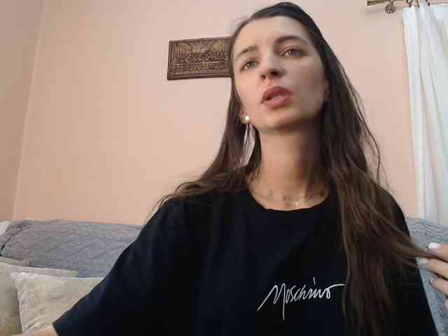 ella-myst webcam