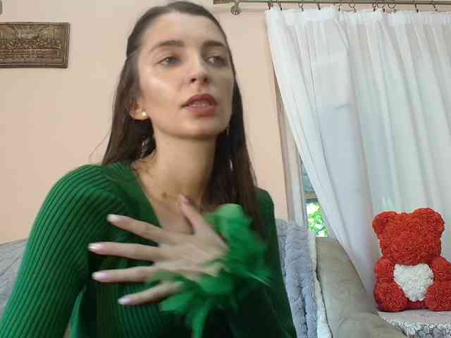 ella-myst webcam