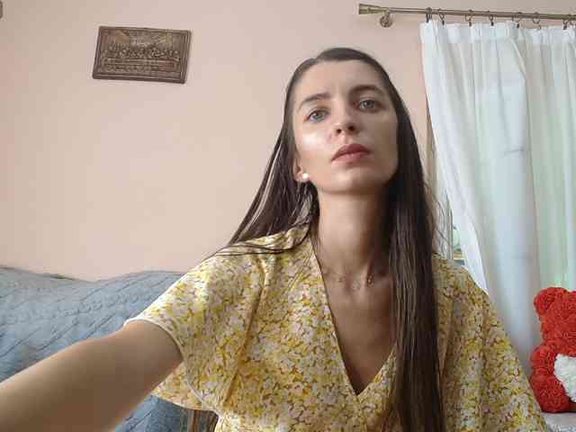 ella-myst webcam