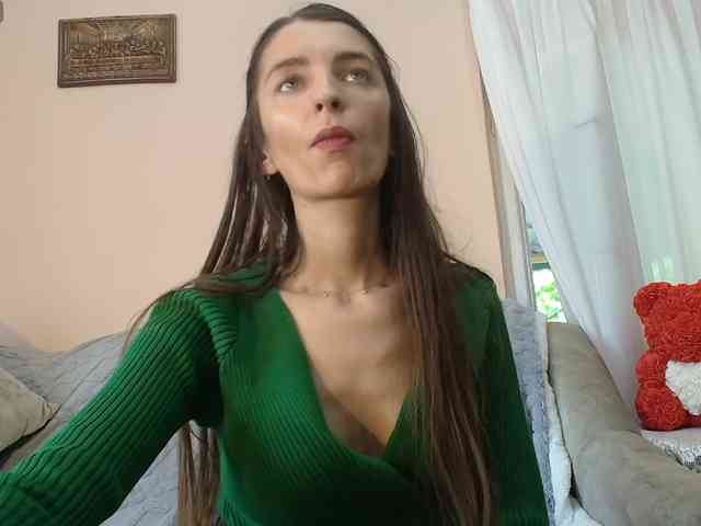ella-myst webcam