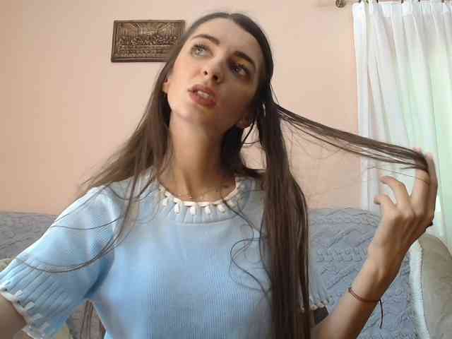 ella-myst webcam