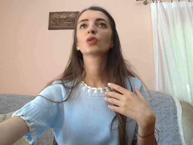 ella-myst webcam