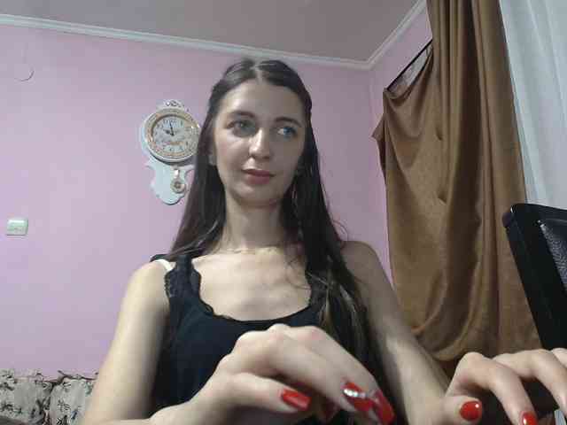 ella-myst webcam