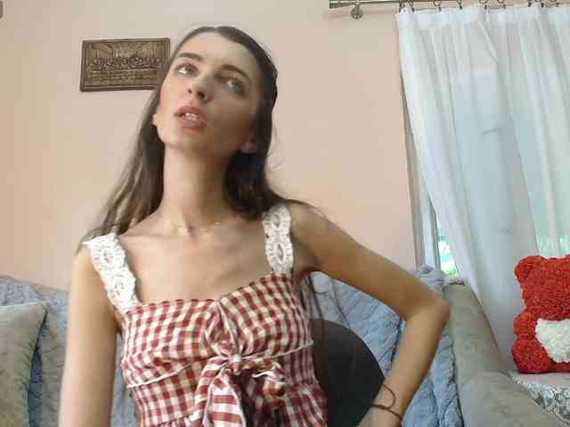 ella-myst webcam