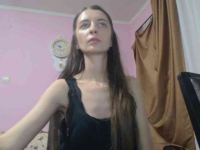 ella-myst webcam
