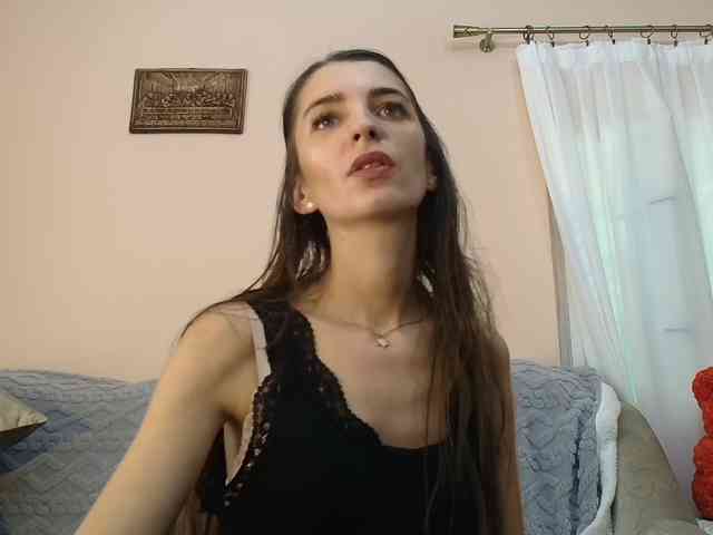 ella-myst webcam
