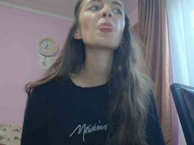 ella-myst webcam
