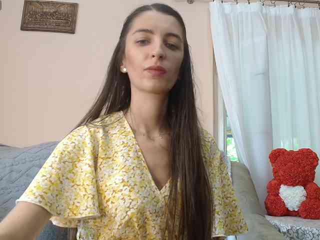 ella-myst webcam