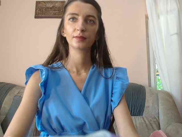 ella-myst webcam