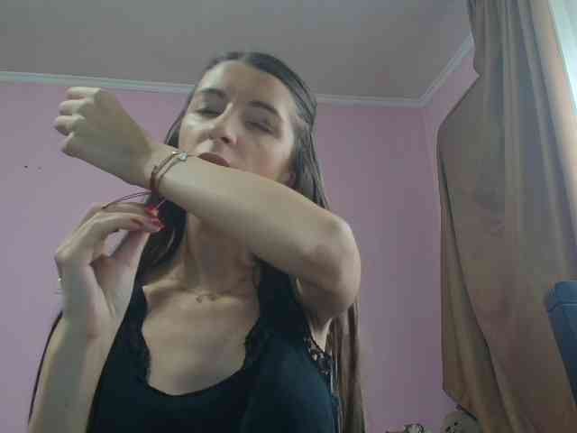 ella-myst webcam