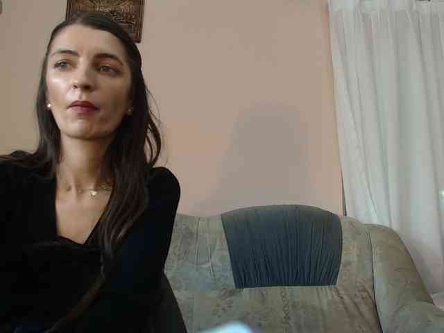 ella-myst webcam