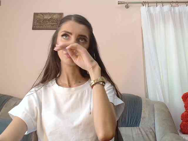 ella-myst webcam
