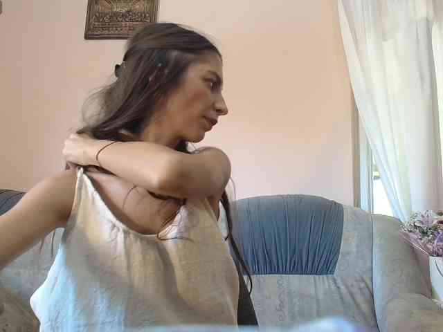 ella-myst webcam