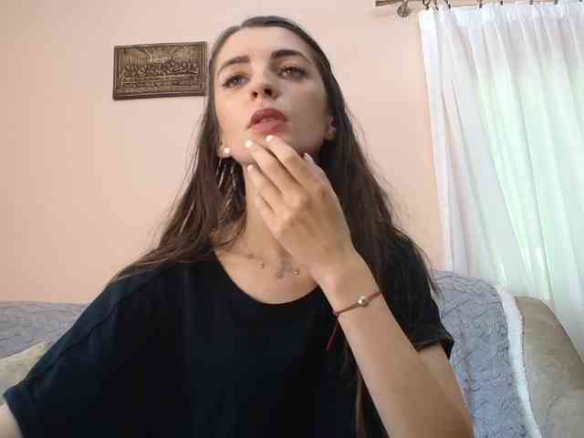 ella-myst webcam