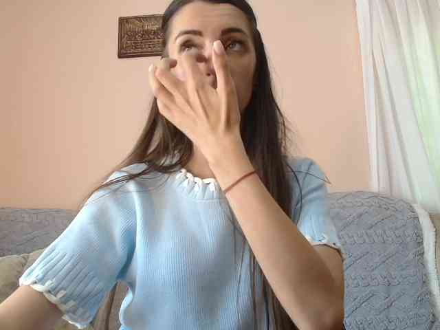 ella-myst webcam