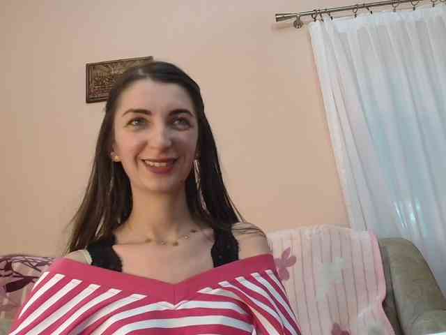 ella-myst webcam