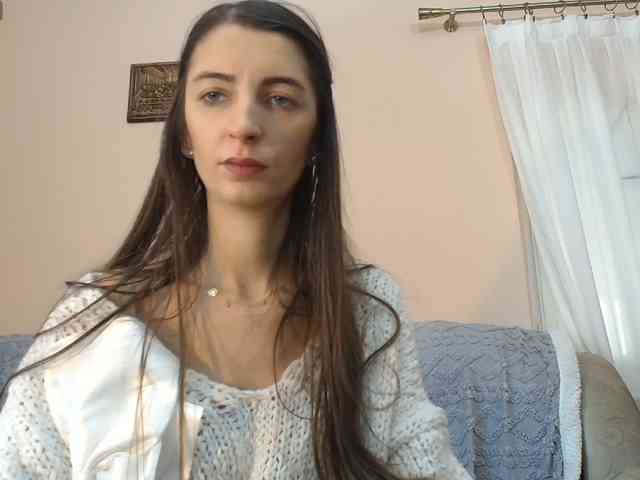 ella-myst webcam