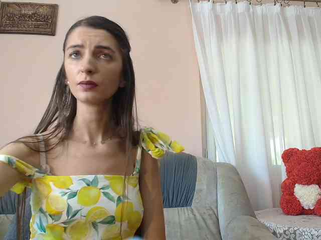 ella-myst webcam