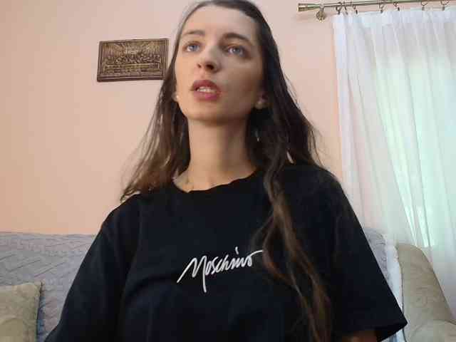 ella-myst webcam