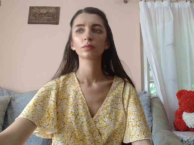 ella-myst webcam