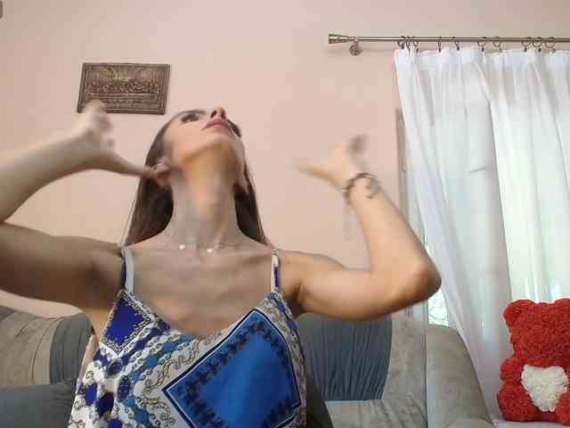 ella-myst webcam
