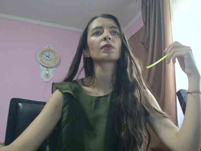ella-myst webcam