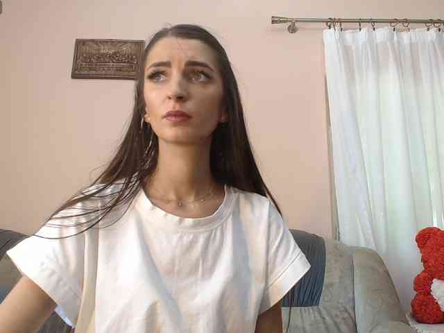 ella-myst webcam