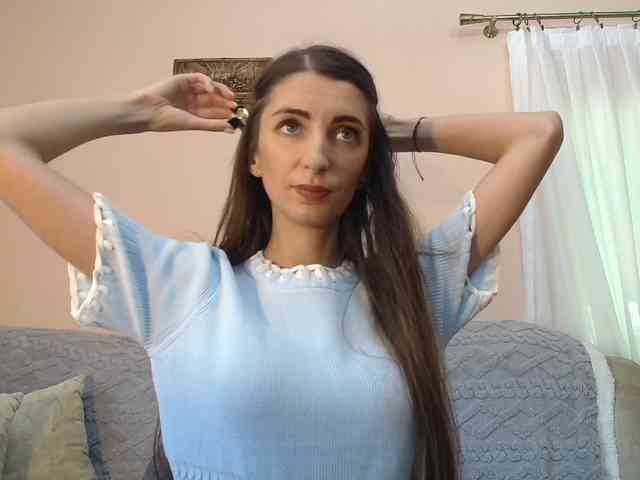 ella-myst webcam
