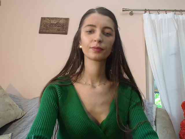ella-myst webcam