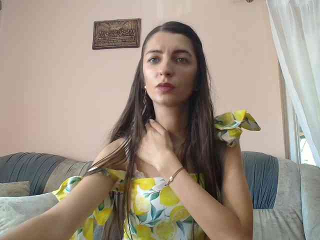 ella-myst webcam