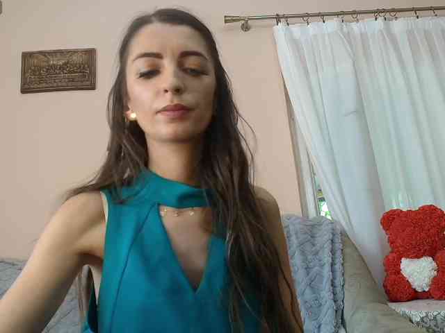 ella-myst webcam