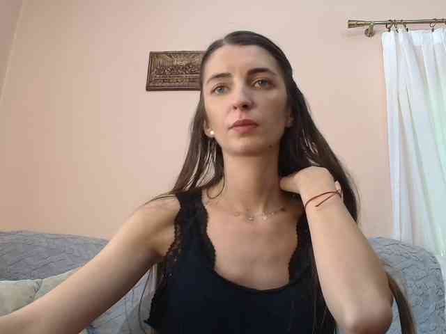 ella-myst webcam