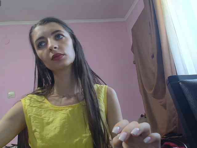 ella-myst webcam