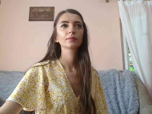 ella-myst webcam