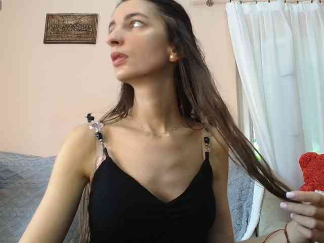 ella-myst webcam