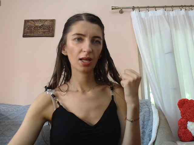ella-myst webcam
