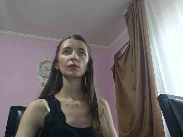 ella-myst webcam