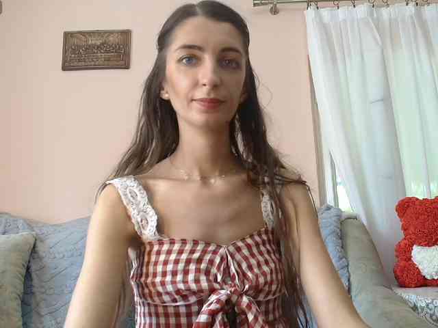 ella-myst webcam