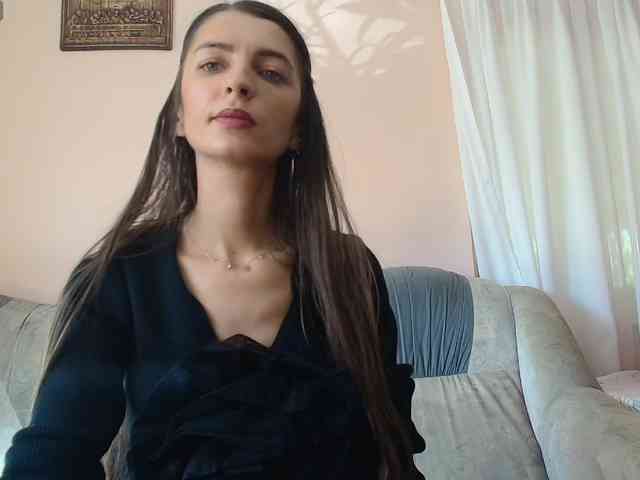 ella-myst webcam