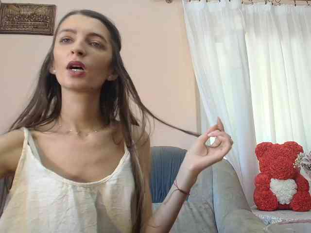 ella-myst webcam