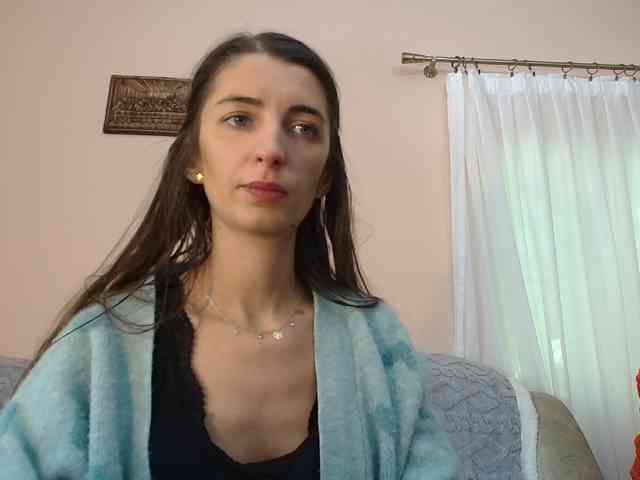 ella-myst webcam