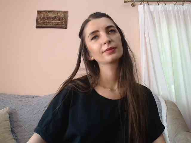 ella-myst webcam
