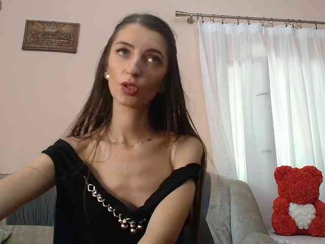 ella-myst webcam