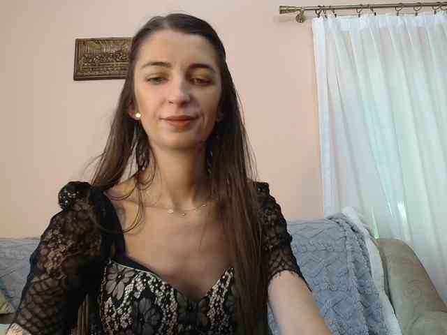 ella-myst webcam