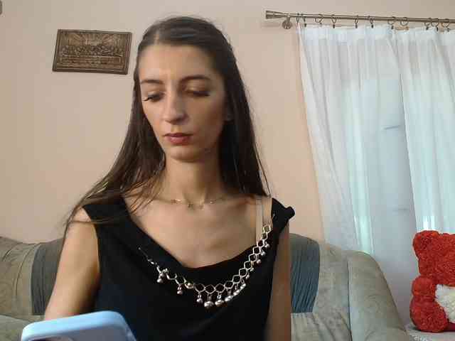ella-myst webcam