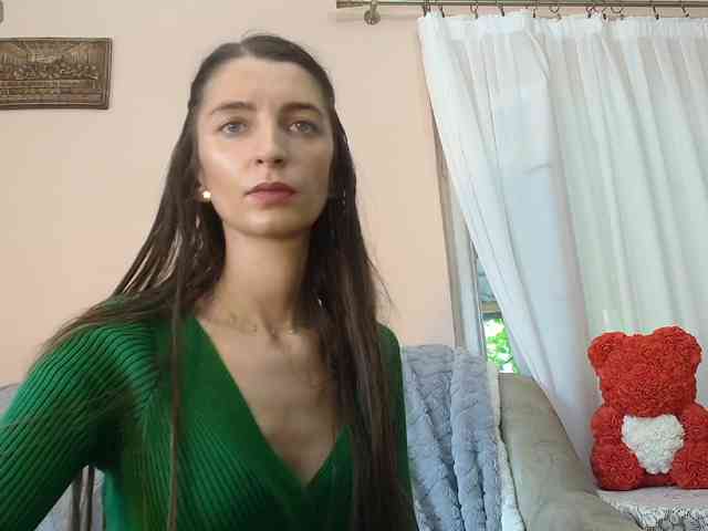 ella-myst webcam