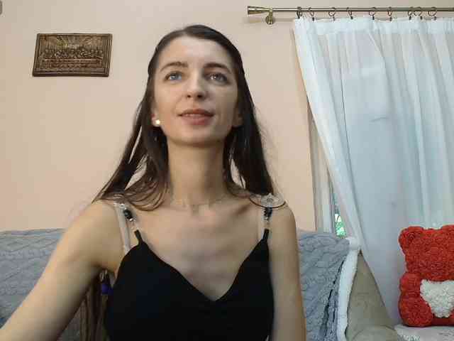ella-myst webcam