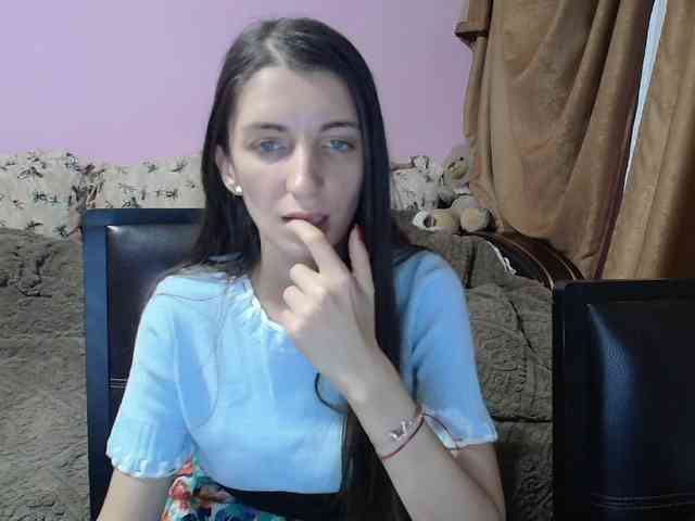 ella-myst webcam