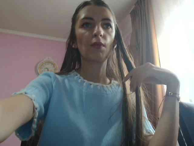 ella-myst webcam